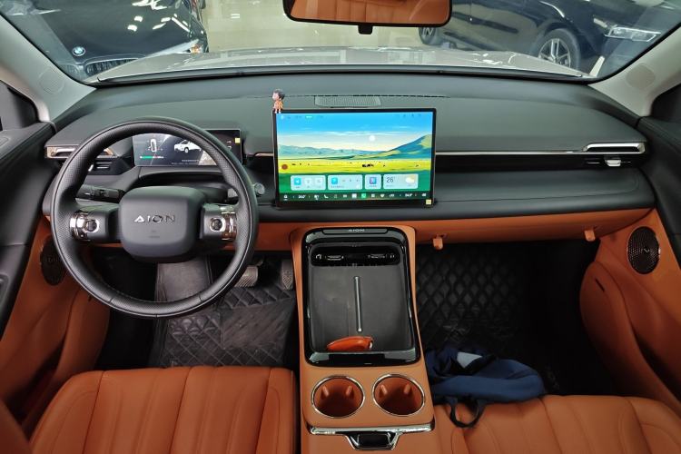 Used AION V 2024 Aion Tyrannosaurus 650 Executive Edition
