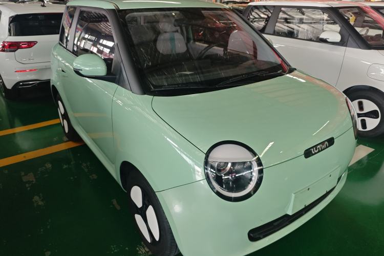 Used CHANGAN NEVO Lumin 2022 155 km – Refreshingly Sweet Edition Front Right 45 Deg