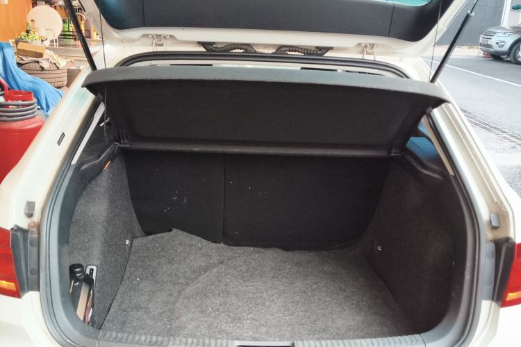 Used Volkswagen Gran Lavida 2013 1.4 TSI Automatic Comfort Model