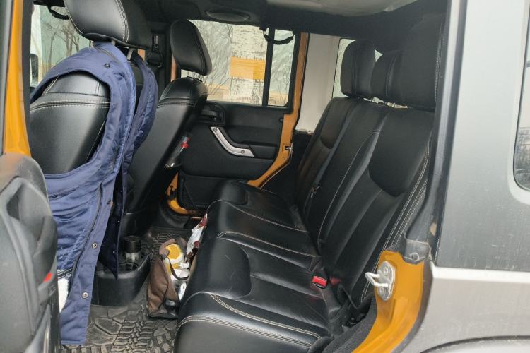 Used Jeep Wrangler 2013 3.6L Sahara Four-Door Edition
