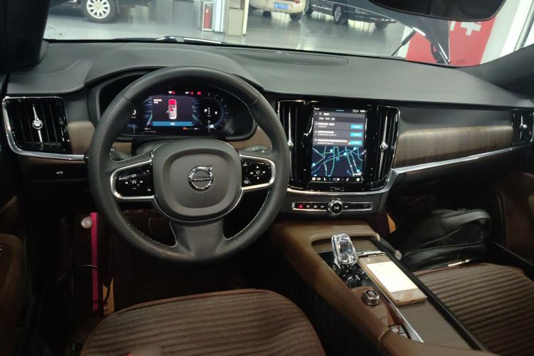 Used Volvo S90 2024 B5 Zhiyuan Luxury Edition
