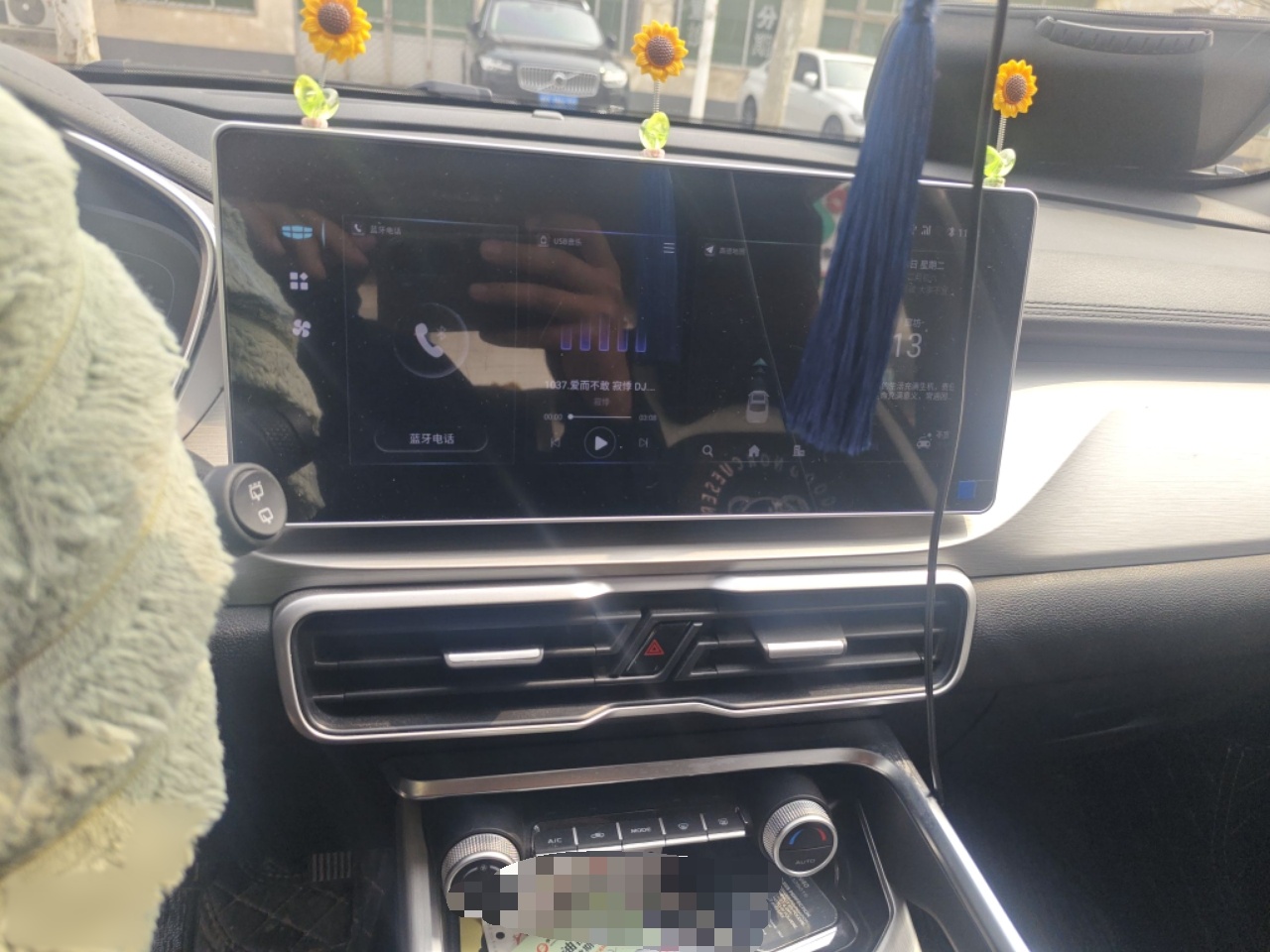 Geely Auto Coolray 2023 1.5T DCT Diamond Edition — снимка 11