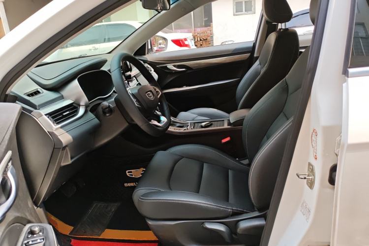 Used Geely Auto Emgrand 2019 Leading Edition 1.5L CVT Upward-Connected Model China VI Standard Left Front Seat