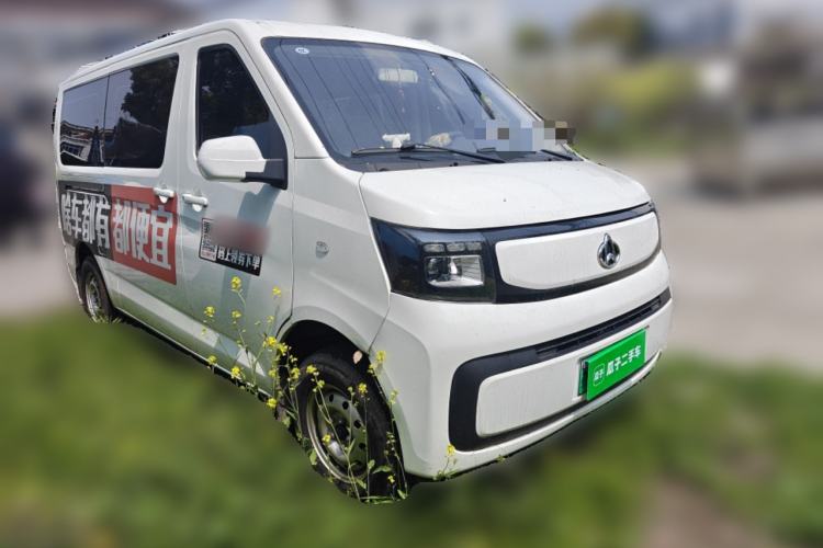 Used CHANGAN KAICHENG Ruixing EM60 2025 Model, Passenger Version—Comfortable Type, 6 Seats, 240 km, Side Doors, 60 kW Front Right 45 Deg