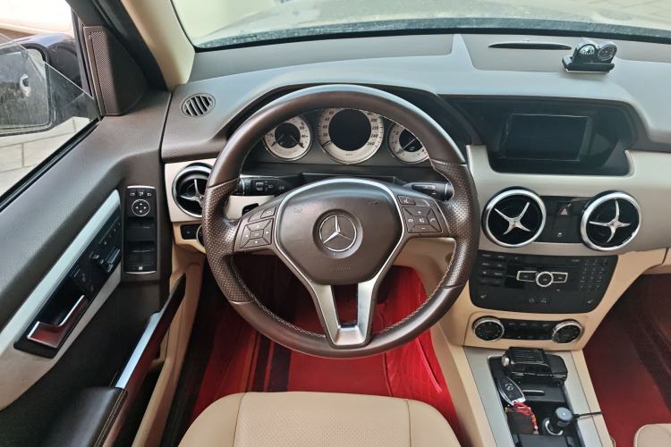 Used Mercedes-Benz GLK-Class 2013 Facelift GLK 300 4MATIC Fashion Edition