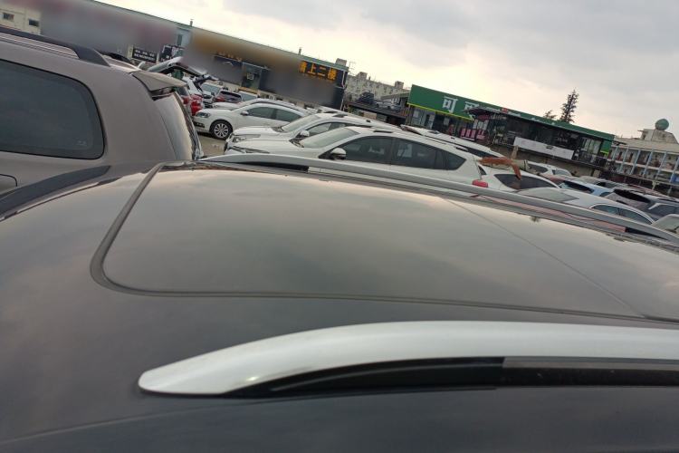 Used Volkswagen Tiguan L 2019 Revised 330TSI Automatic Two-Wheel Drive Smart & Luxury Edition China VI Standard Roof