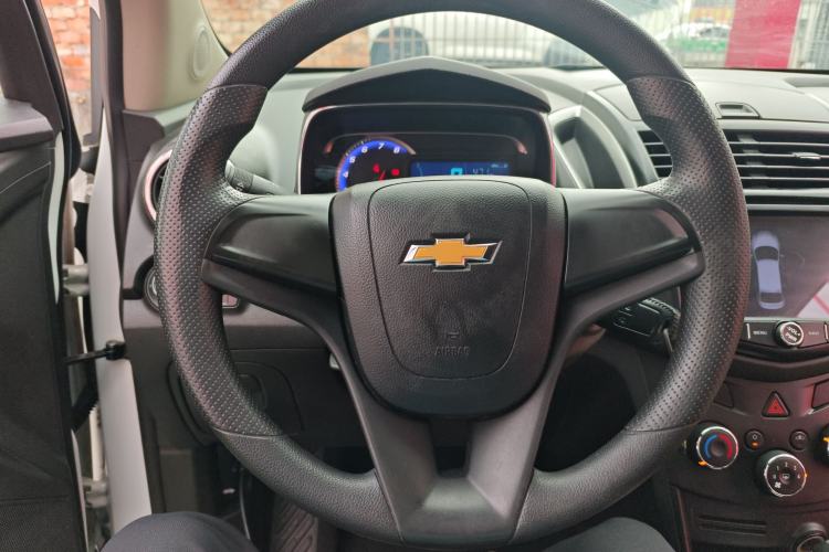 Used Chevrolet Trax 2016 1.4T Automatic Two-Wheel Drive Comfort Version with Sunroof