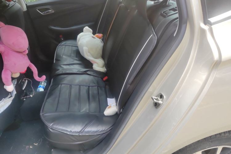 Used Roewe i5 2020 1.5L Automatic 4G Connected Leading Intelligent Driving Edition