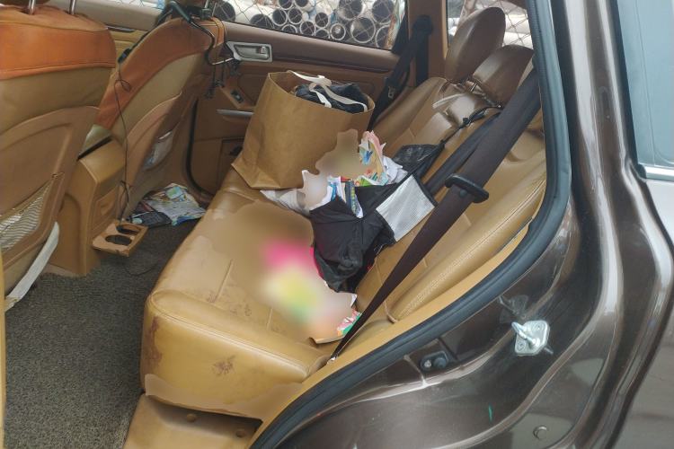 Used Huatai Boliger 2013 1.8T Automatic Two-Wheel Drive Zhihui Edition Left Rear Seat