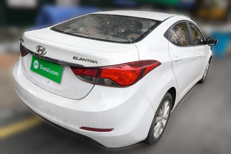 Used Hyundai Elantra (5th Generation / Langdong) 2016 1.6L Automatic Smart Version
