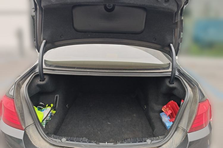 Used BMW 5 Series 2013 525Li Luxury Model