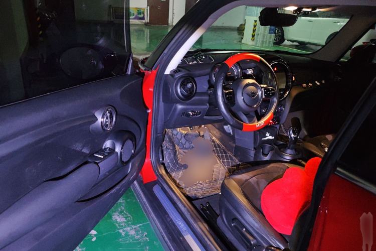 Used MINI MINI 2023 1.5T ONE