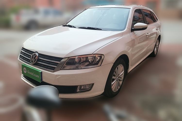 Used Volkswagen Gran Lavida 2013 1.6L Manual Comfort Model