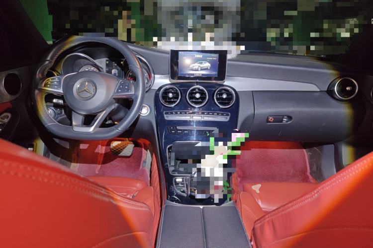 Used Mercedes-Benz C-Class 2018 C 200 Sport Edition Center Console