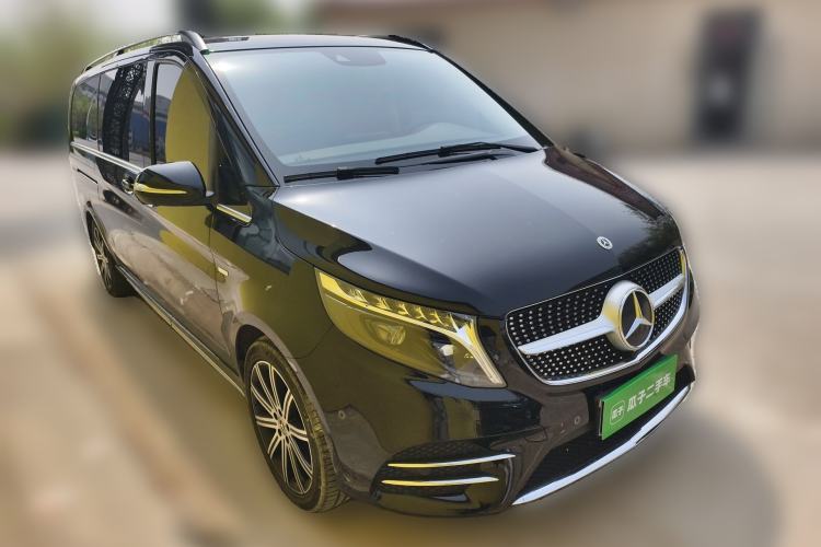 Used Mercedes-Benz V-Class 2022 V 260 L Long-wheelbase Luxury Edition Front Right 45 Deg