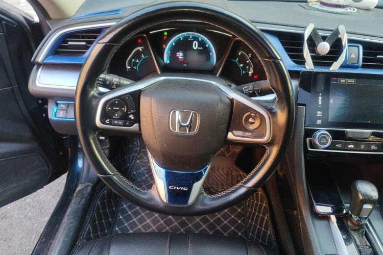 Used Honda Civic 2016 220TURBO CVT Prestige Edition
