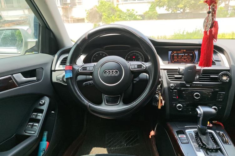 Used Audi A4L 2015 35 TFSI Millionth Anniversary Comfort Edition
