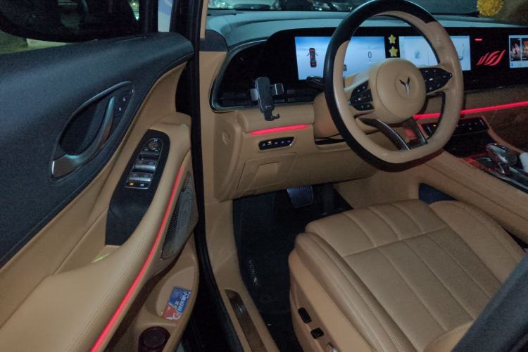 Used VOYAH Dream 2024 EV Long-Range Premium Edition
