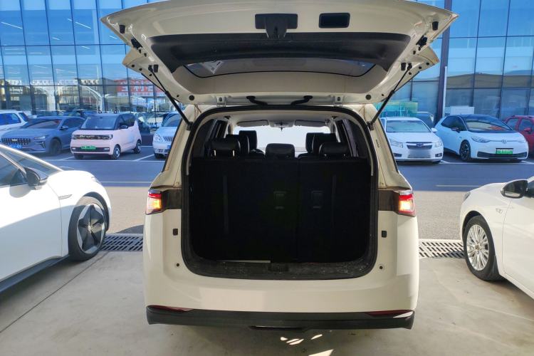 Used Wuling Jiachen 2022 1.5L Manual Enjoyment Elite Model
