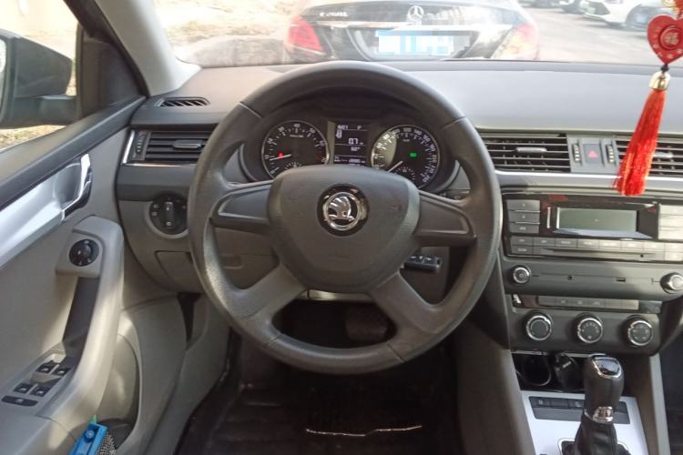 Used Skoda Octavia 2015 1.6L Automatic Yijie Edition