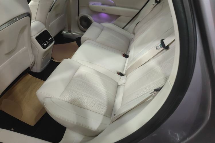 Used VOYAH FREE 2025 Model FREE+ Four-Wheel-Drive Qiankun Edition Left Rear Seat