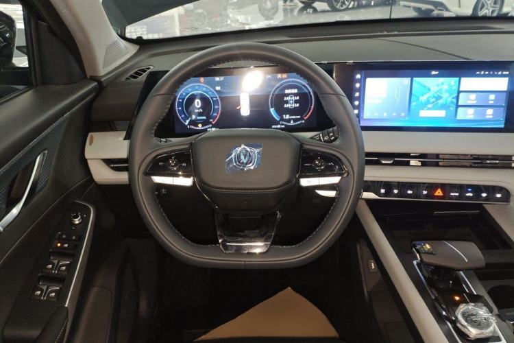 Used Changan CS75 PLUS 2025 Model, 3rd Generation Champion Edition 1.5T Jinghang Version
