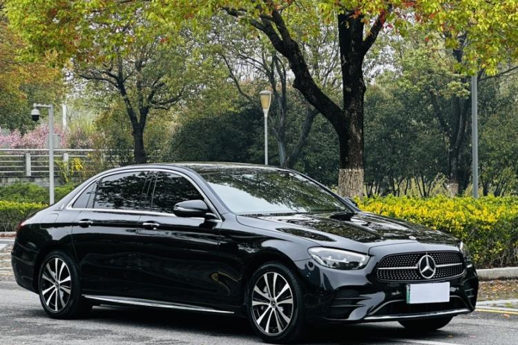 Used Mercedes-Benz E-Class New Energy 2022 Facelift E 350 e L Plug-in Hybrid Sedan Exterior 11