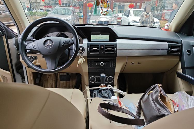 Used Mercedes-Benz GLK-Class 2011 GLK 300 4MATIC Dynamic Model