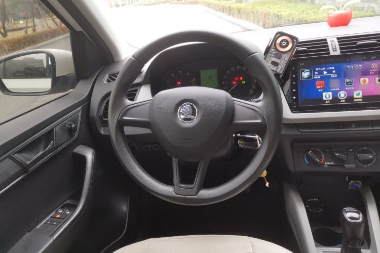 Used Skoda Fabia 2016 1.4L Automatic Car Enjoy Edition
