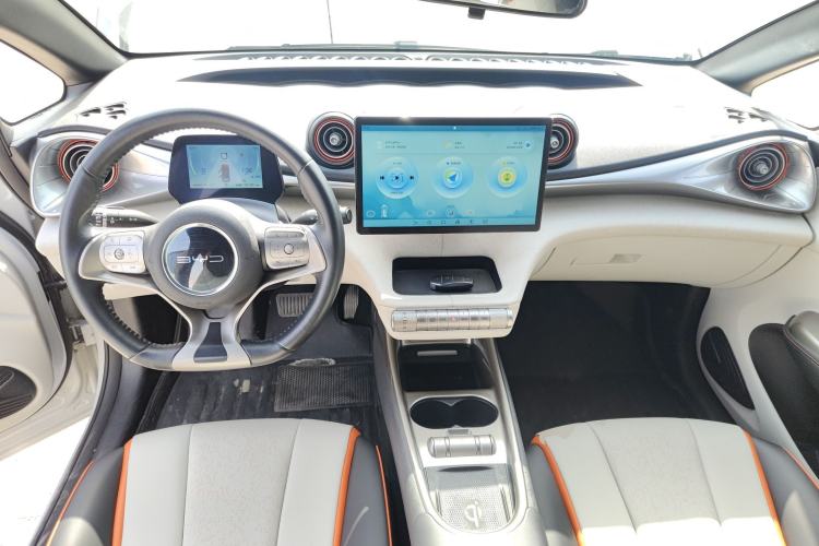 Used BYD Dolphin 2021 405 km Fashion Edition
