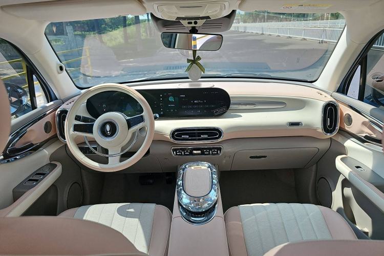 Used ORA Ballet Cat 2022 401 km Nutcracker Edition
