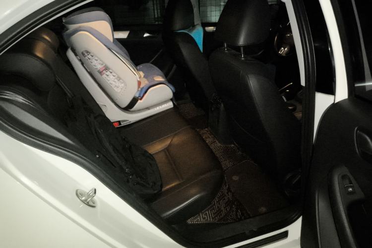 Used Volkswagen Sagitar 2014 Revised Version 1.6L Manual Comfort Edition
