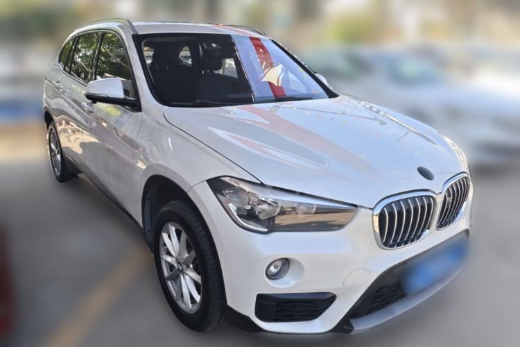 Used BMW X1 2016 sDrive18Li Fashion Model Front Right 45 Deg