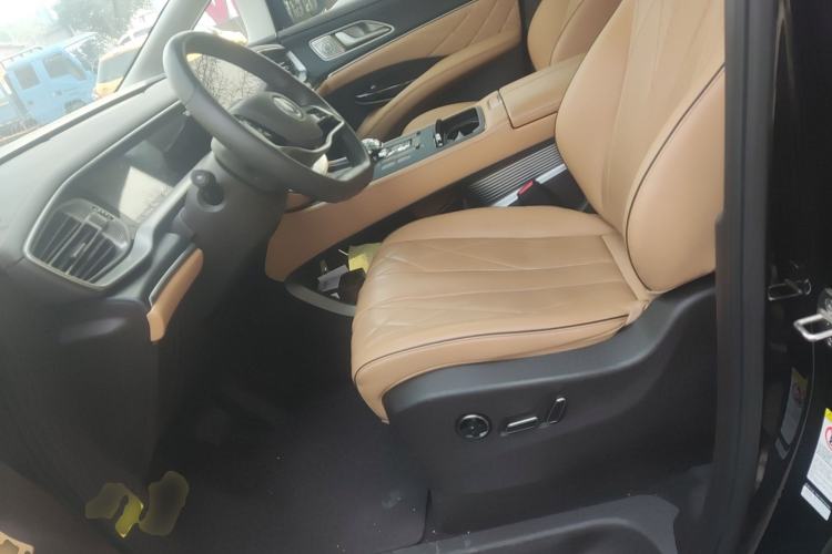 Used Denza D9 2024 DM-i 980 Four-Wheel Drive Prestige Model