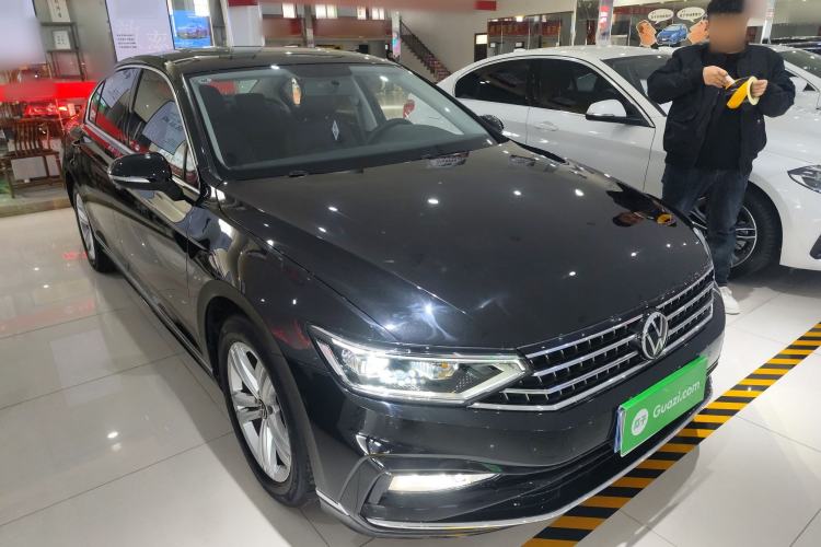 Used Volkswagen Magotan 2025 Zhongxiang Version 280TSI DSG Comfort Edition
