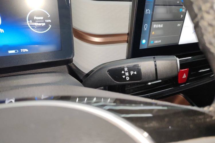 Used SOL E10X 2021 302 km Range Luxury Version 31.4 kWh