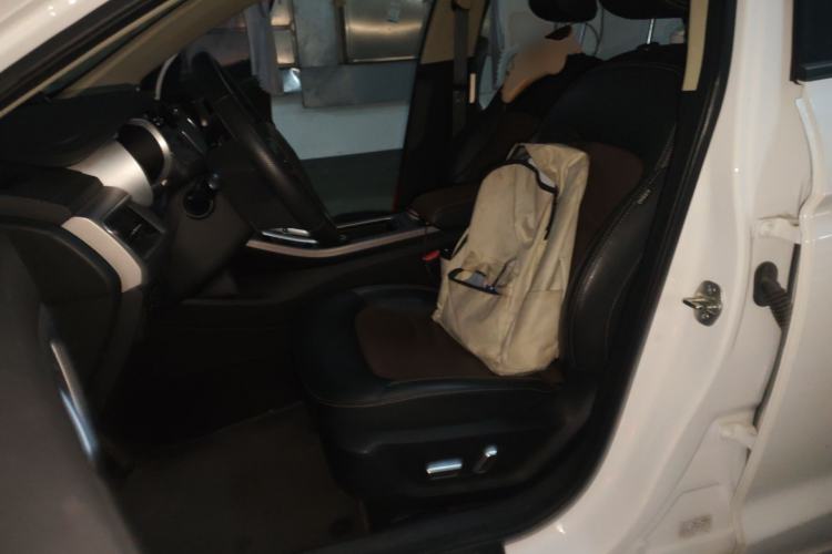 Used Geely Auto Emgrand GL 2018 1.4T DCT Prestige Smart Connectivity Version Left Front Seat