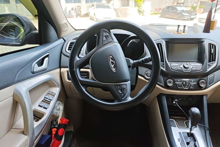 Used Chery Tiggo 5 2014 2.0L CVT Joyful Edition