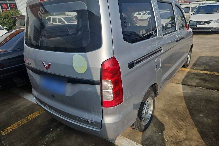 Used Wuling Hongguang V 2022 1.5L Jingqu Edition Electric-Assist LAR