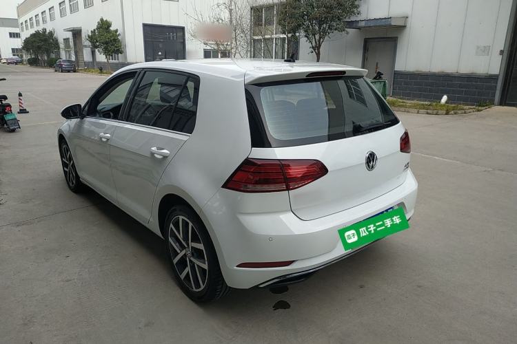 Used Volkswagen Golf 2020 200TSI DSG Comfortable and Ambitious Edition Rear Left 45 Deg