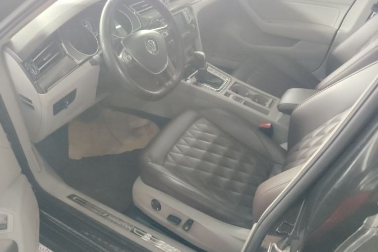 Used Volkswagen Magotan 2017 380TSI DSG Luxury Model