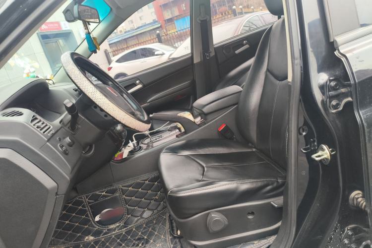 Used Roewe W5 2014 1.8T 2WD Automatic Tharu Special Edition Left Front Seat