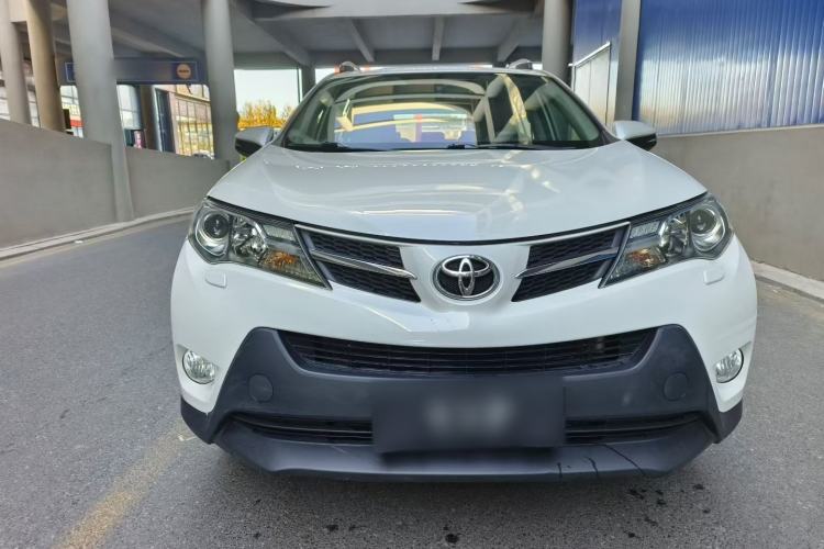 Used Toyota RAV4 2015 2.5L Automatic 4x4 Elite Edition
