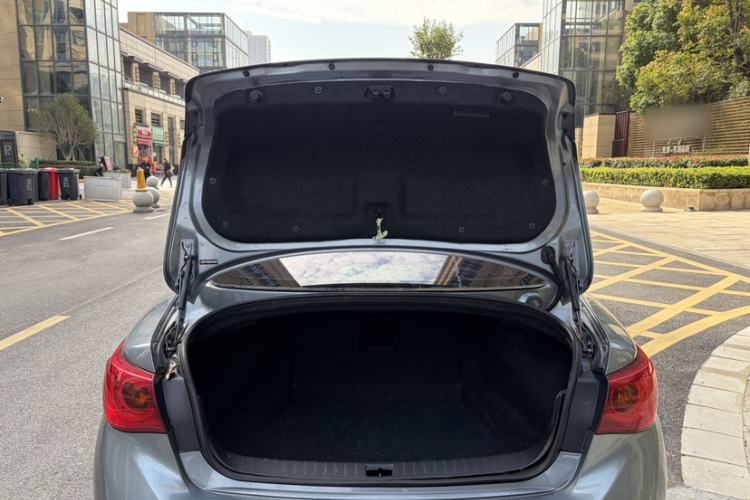 Used Infiniti Q50L 2016 2.0T Comfort Edition
