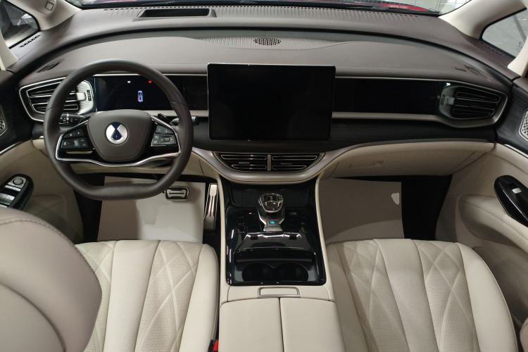 Used Denza D9 2025 DM-i Intelligent Drive 1020 Four-Wheel Drive Flagship Model