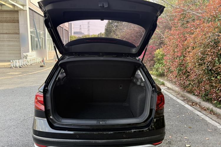 Used Volkswagen C-TREK 2017 1.6L Automatic Comfort Model
