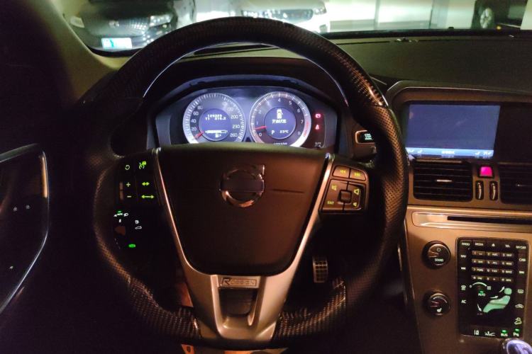 Used Volvo XC60 2011 T6 AWD Zhiya Edition
