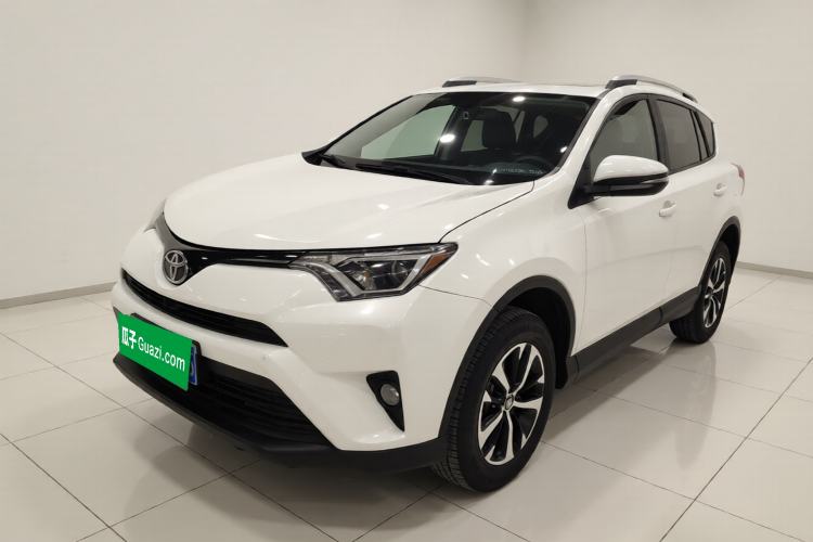 Used Toyota RAV4 2016 2.0L CVT Two-Wheel Drive Fashion Edition China V Standard
