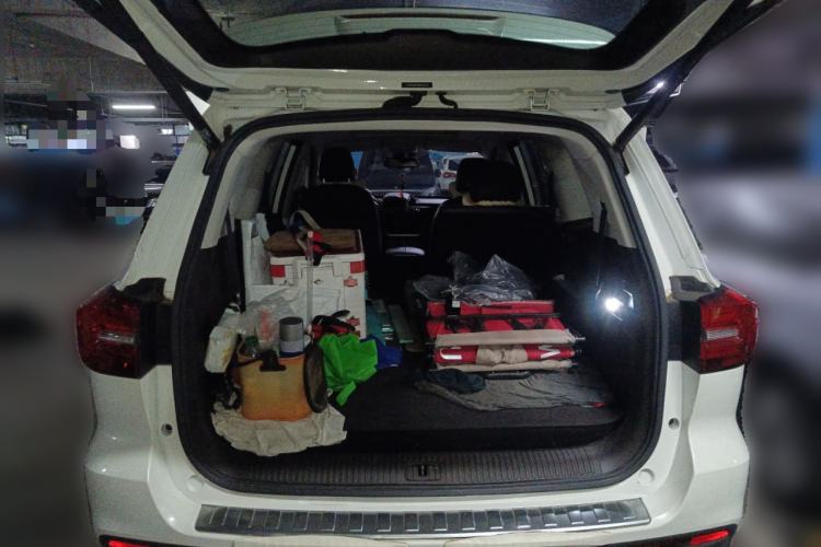 Used Roewe RX8 2019 30T Smart Connectivity Two-Wheel Drive Supreme Flagship Edition
