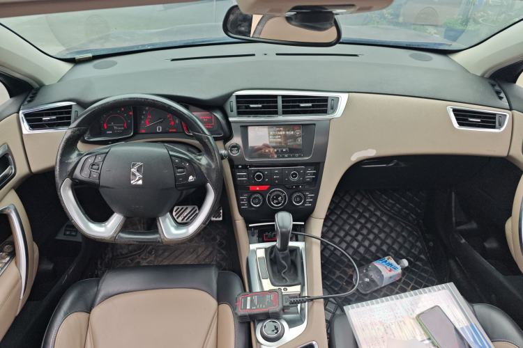 Used DS 6 2014 1.6T Luxury Edition THP160
